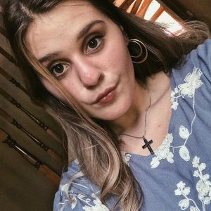 Meet your Posher, Lily